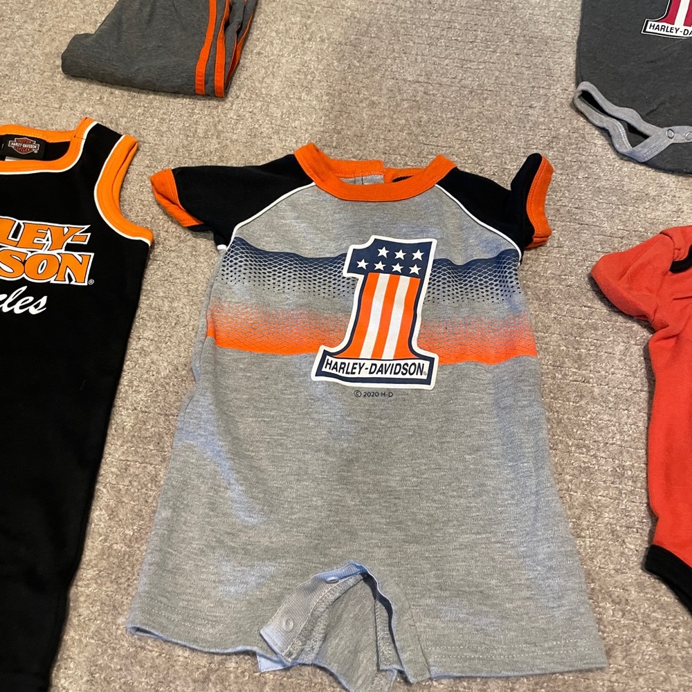 Harley-Davidson Kids Gray and Orange Romper. Snaps at neck and bottom. Like new